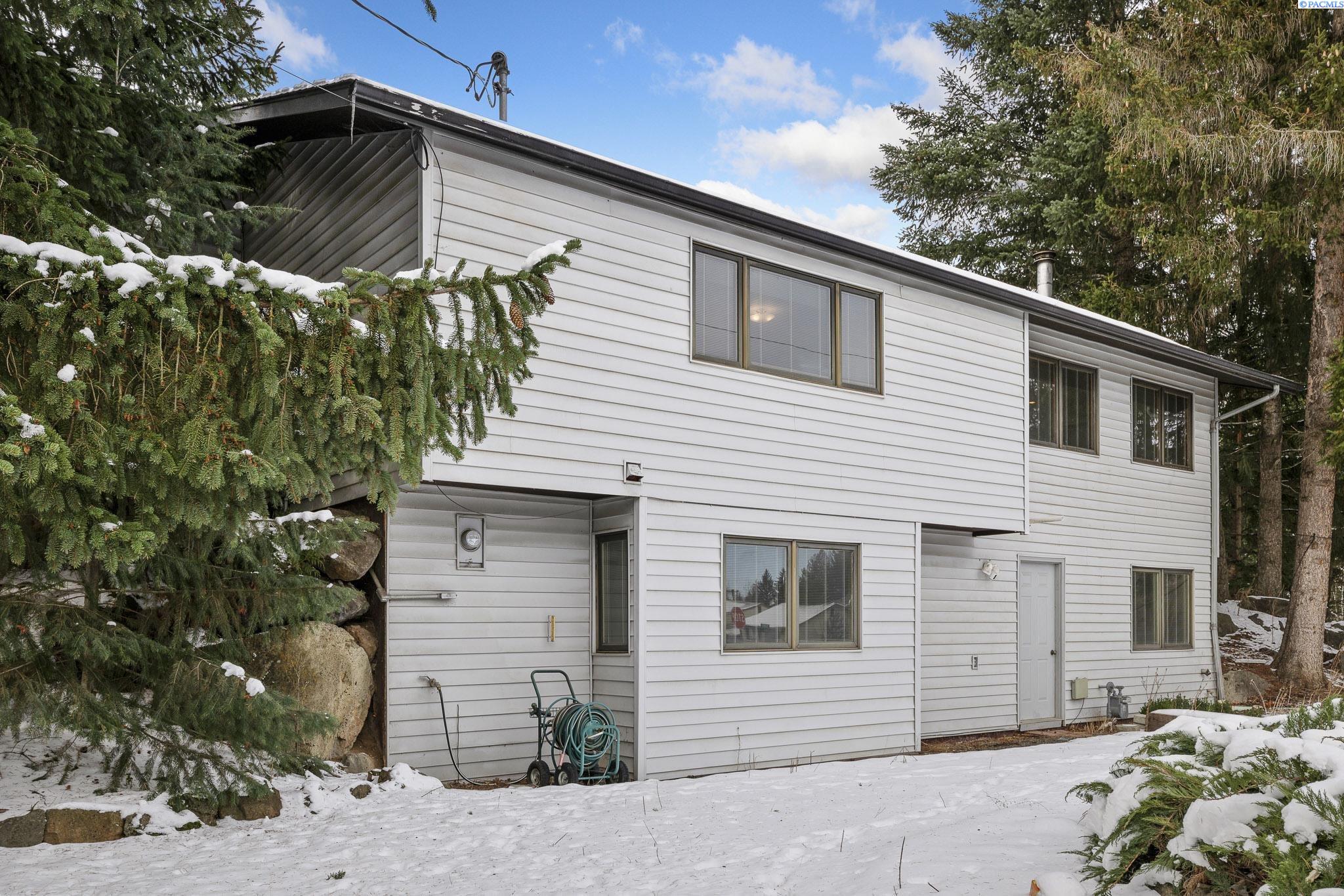 125 NW Thomas Street