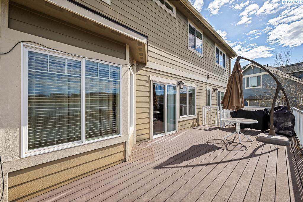 2315 NW PRAIRIE VIEW DR