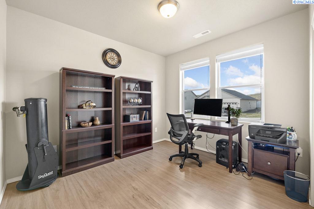 690 SW Wheat Ridge DR