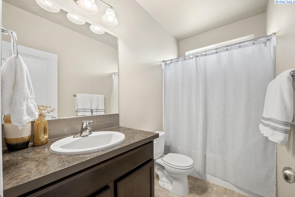 690 SW Wheat Ridge DR