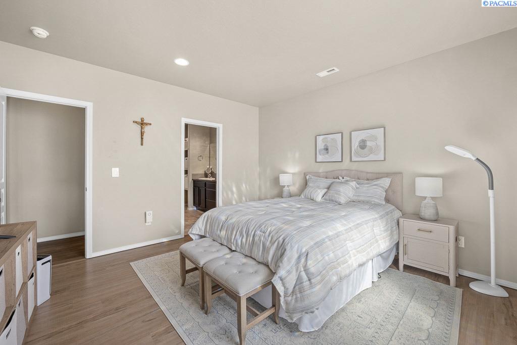 690 SW Wheat Ridge DR