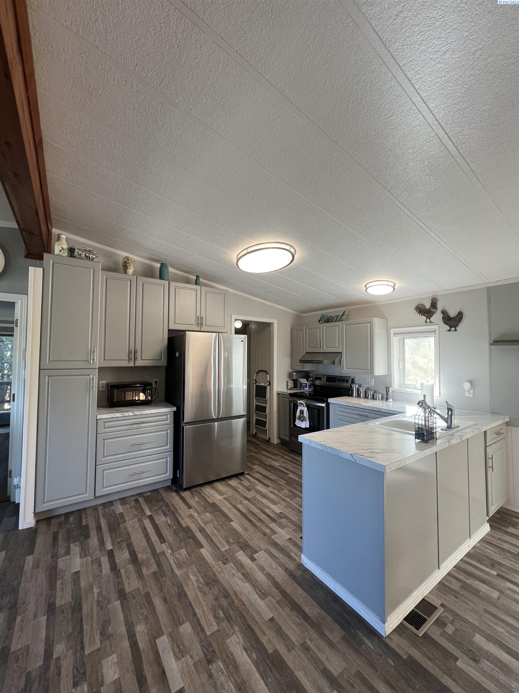 410 NW Park West