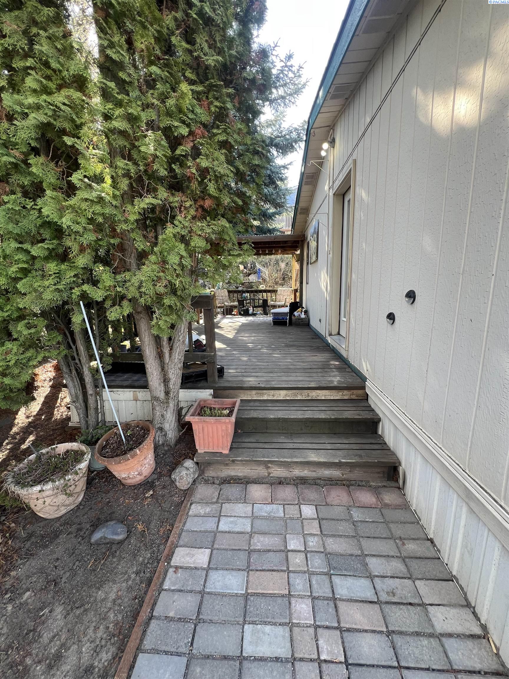 410 NW Park West