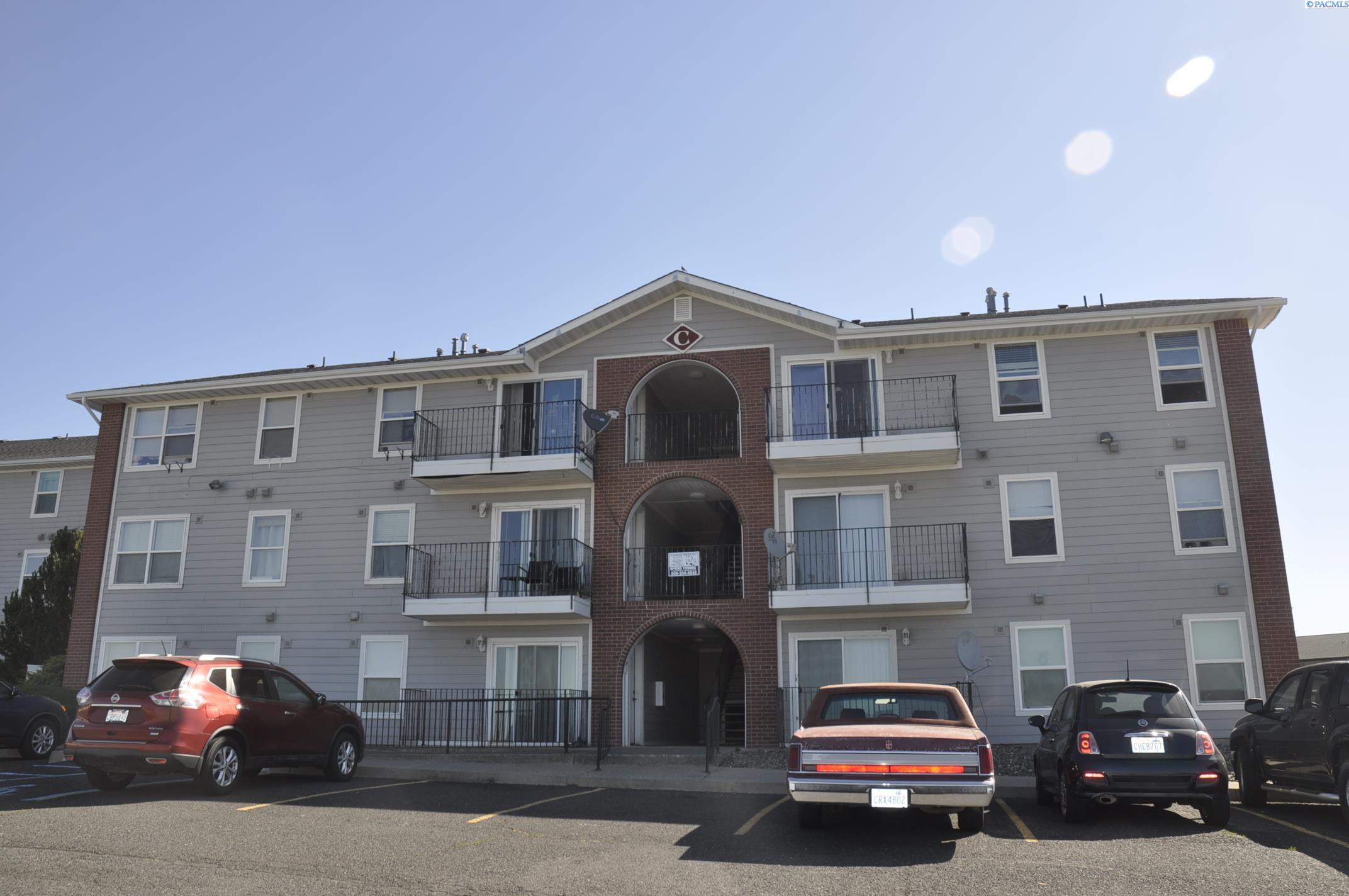 1645 NE MERMAN DR. #C-302