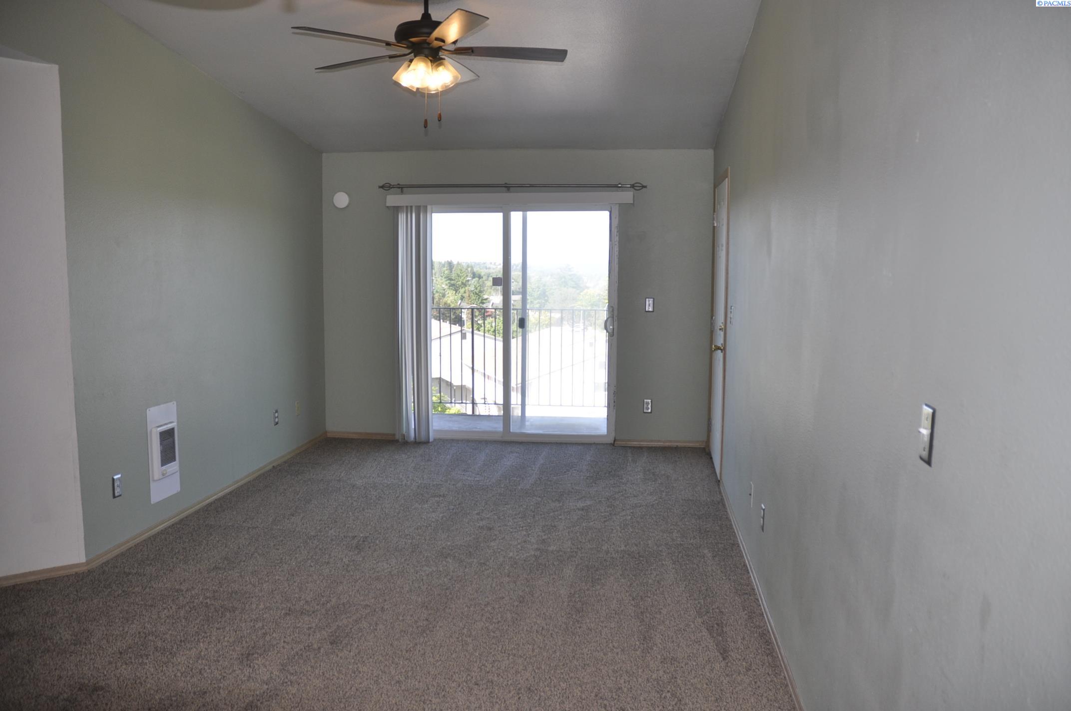 1645 NE MERMAN DR. #C-302