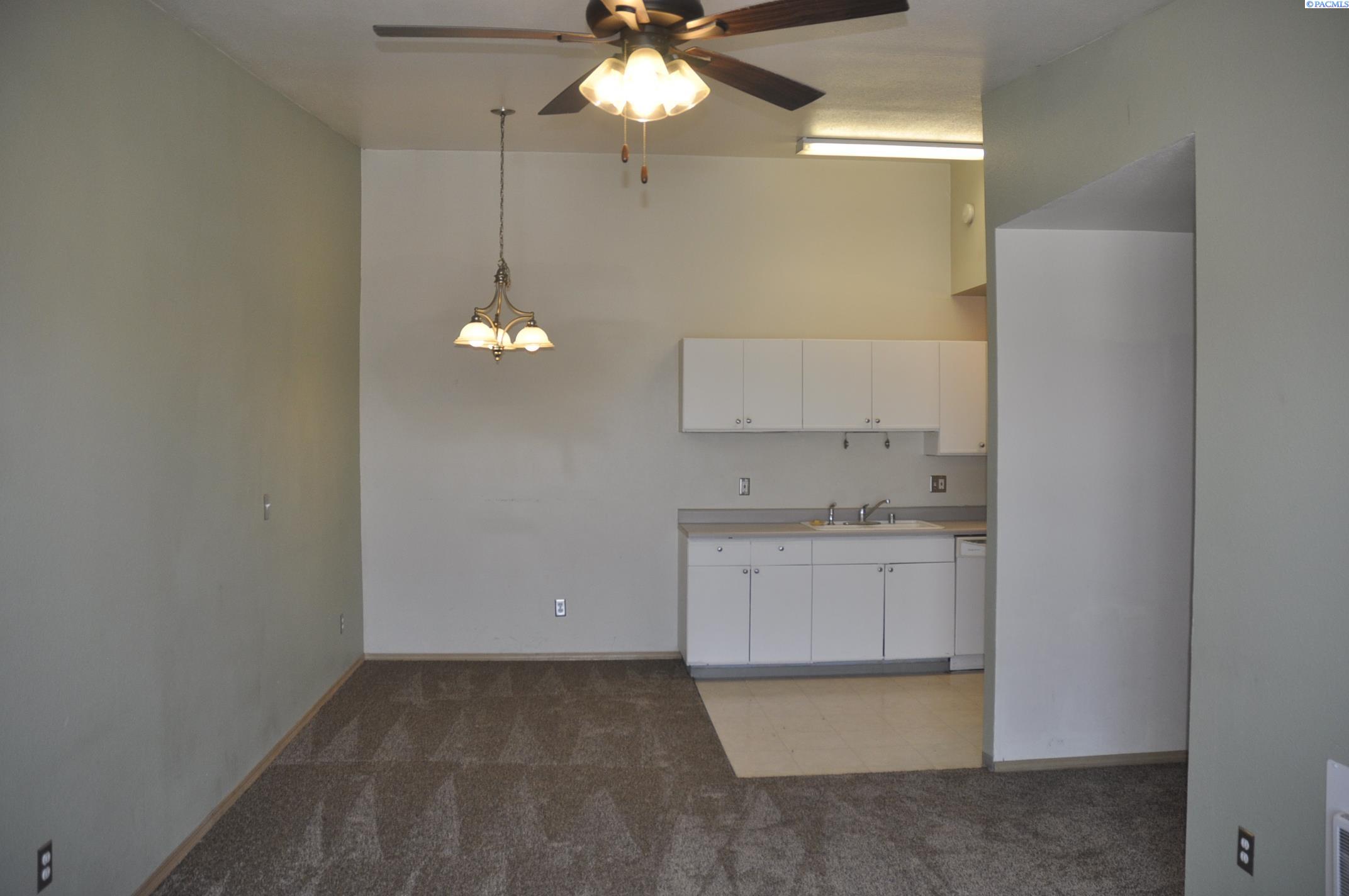 1645 NE MERMAN DR. #C-302