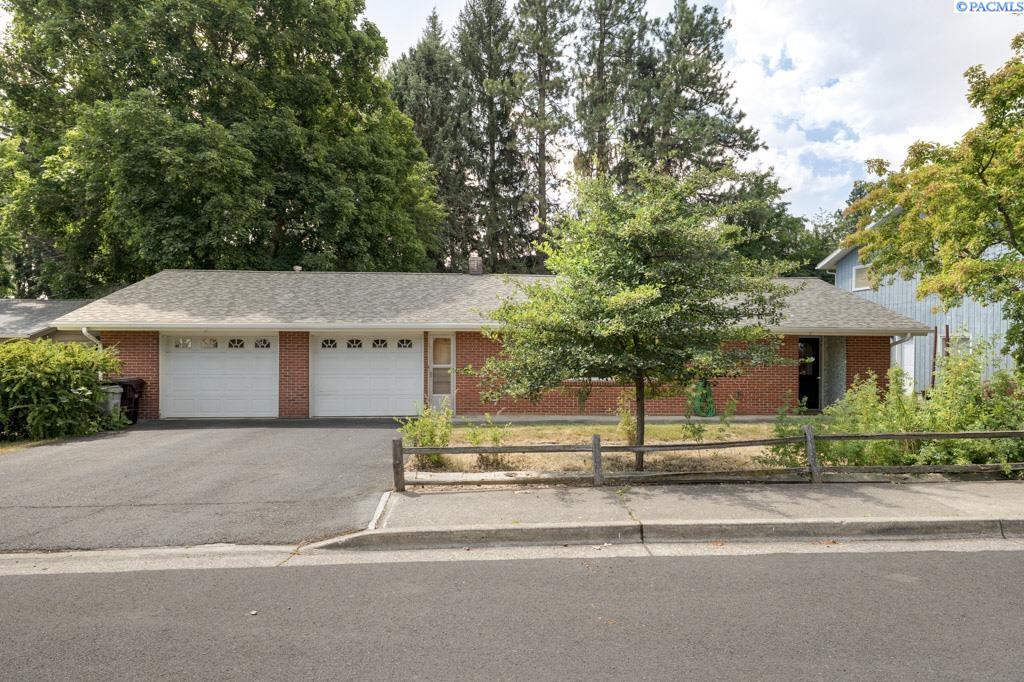 635 SW Dawnview Ct.