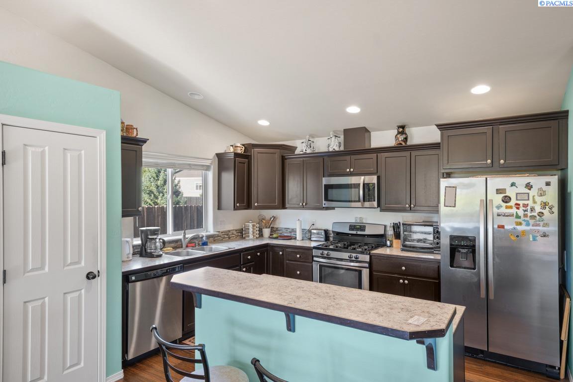 1005 SW Marcia St.