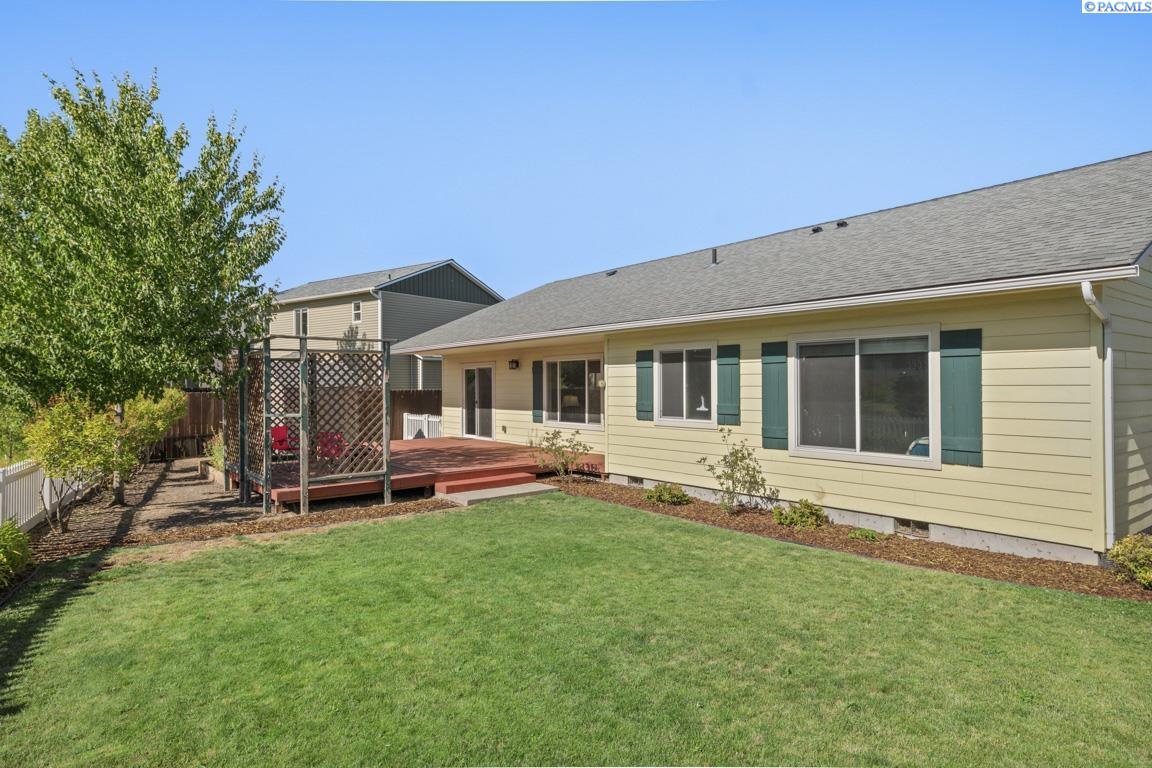 1005 SW Marcia St.