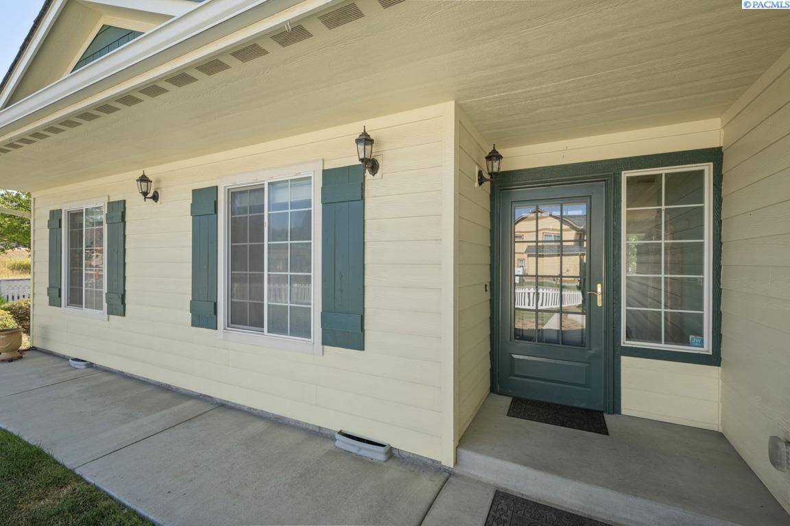 1005 SW Marcia St.