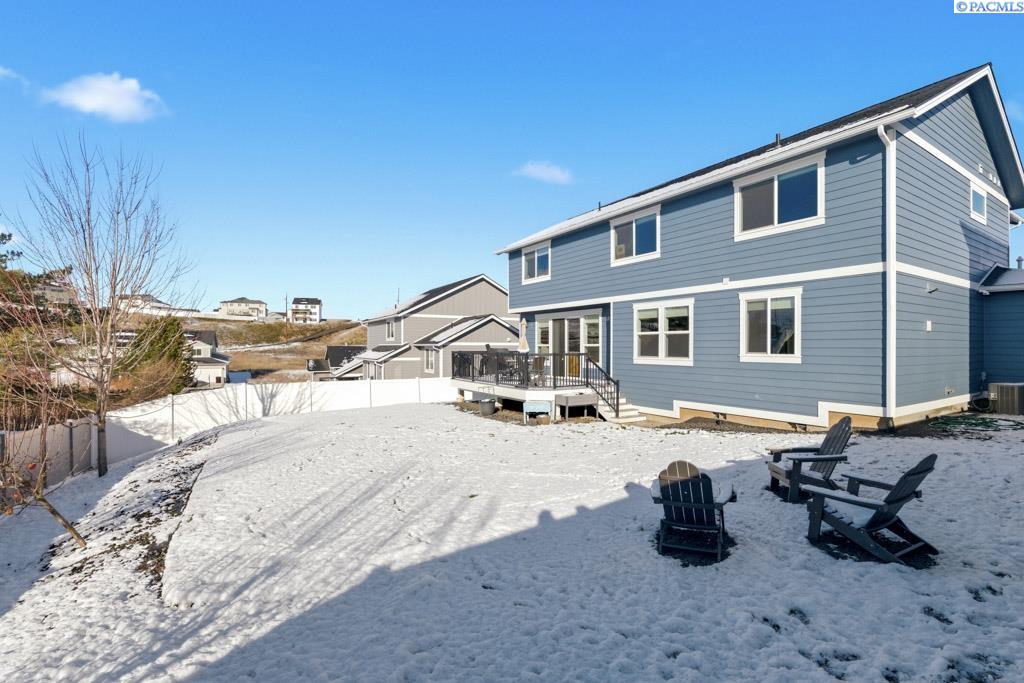 825 SW Iyla Ct.