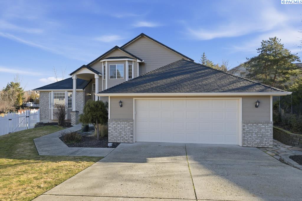 615 SE Alderwood Ct.