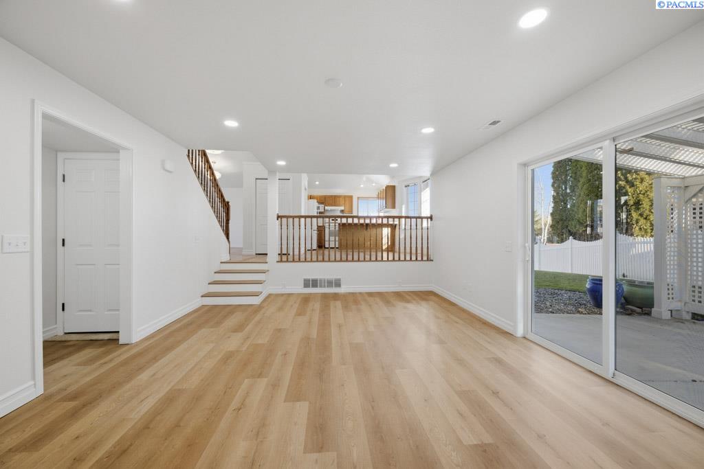 615 SE Alderwood Ct.