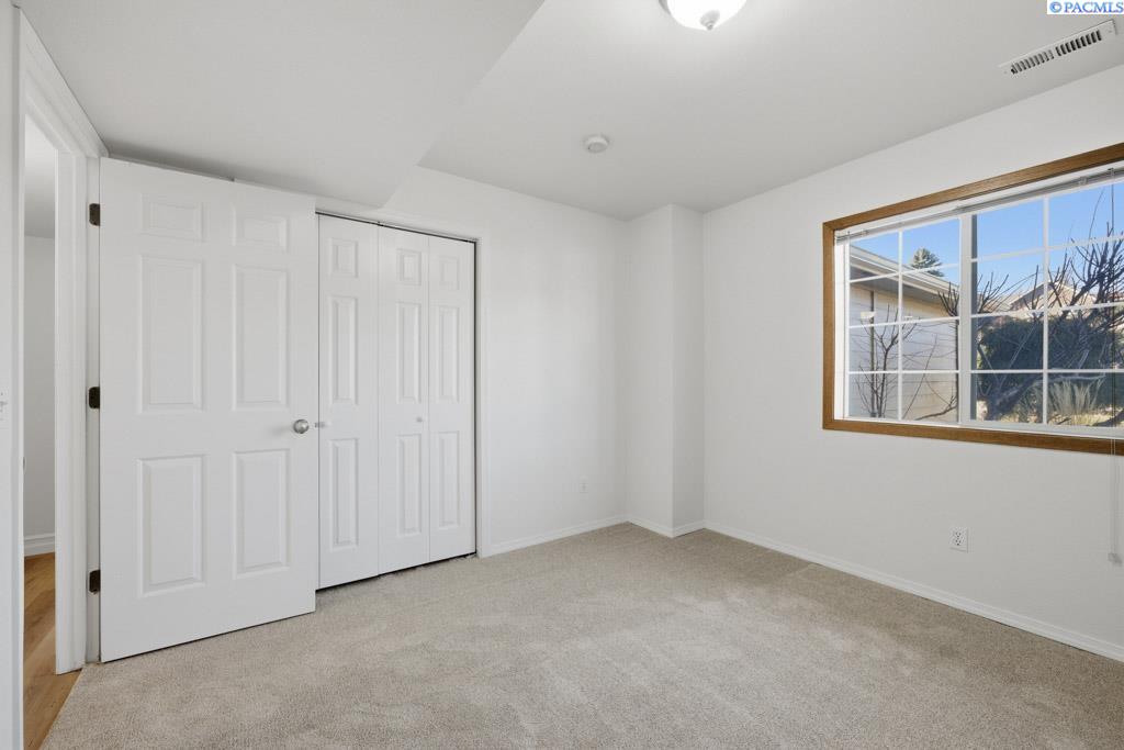 615 SE Alderwood Ct.