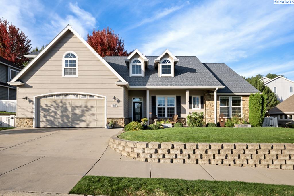 520 SW Sundance Ct.