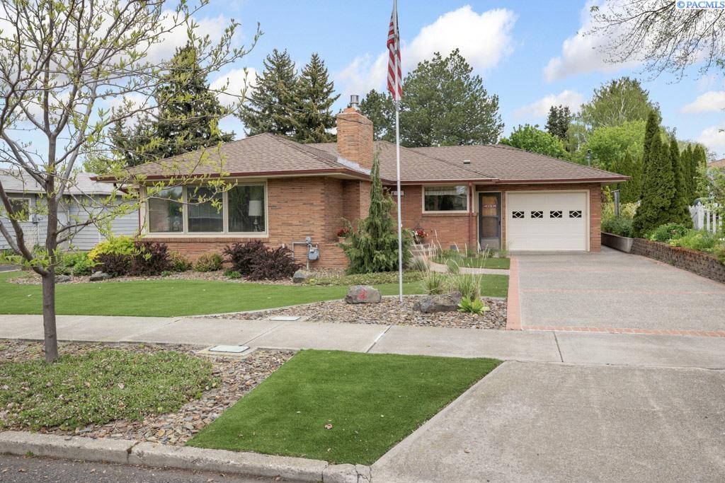 407 Steptoe Street