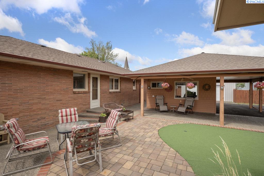 407 Steptoe Street
