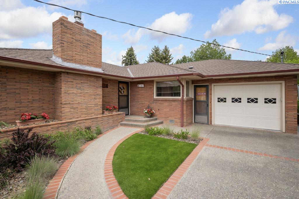 407 Steptoe Street