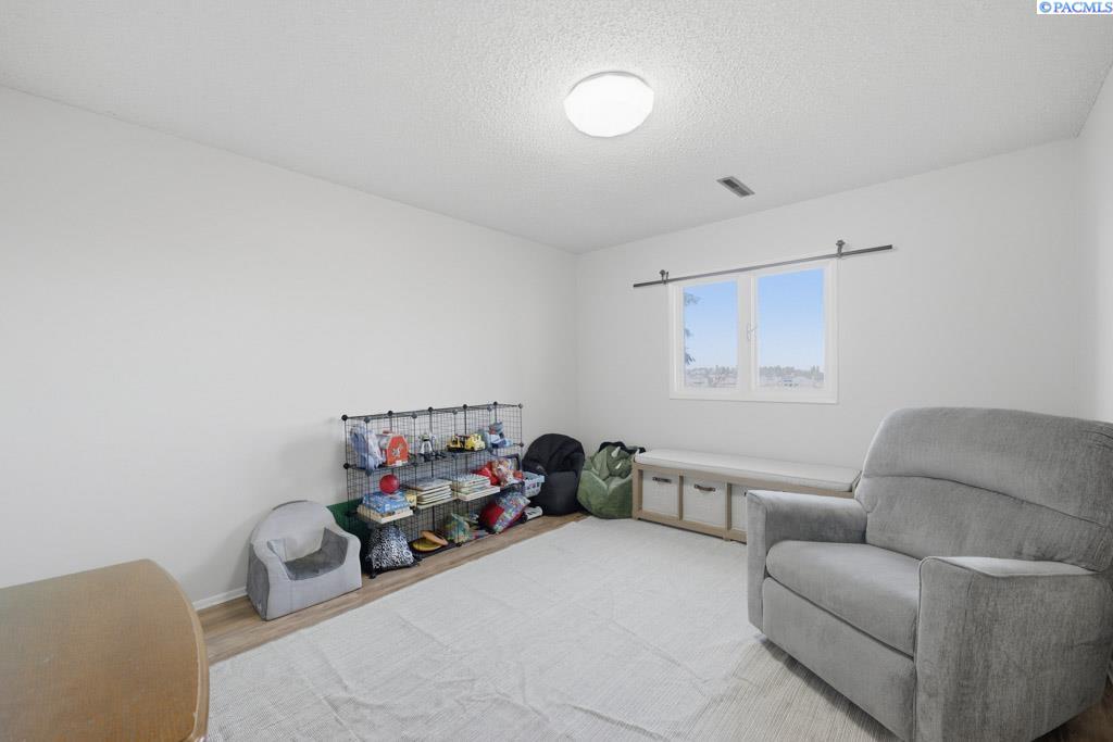 810 SW Alcora DR