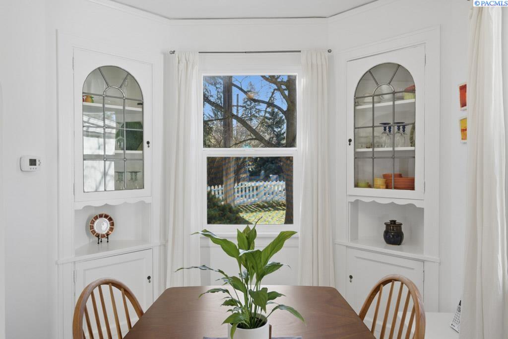 240 SW Blaine Street