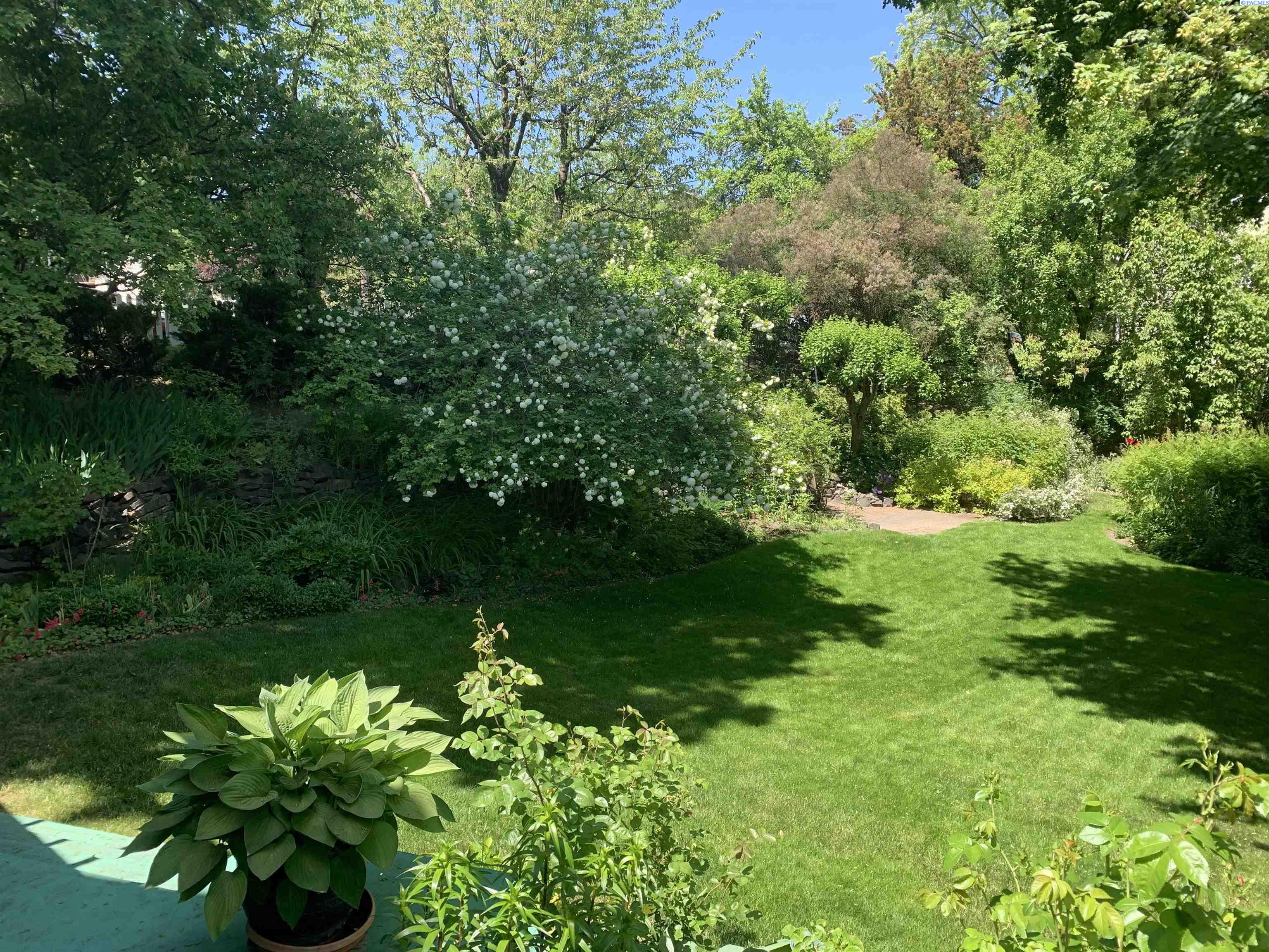 240 SW Blaine Street