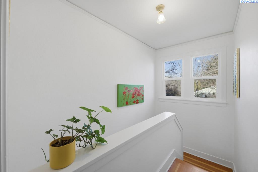 240 SW Blaine Street