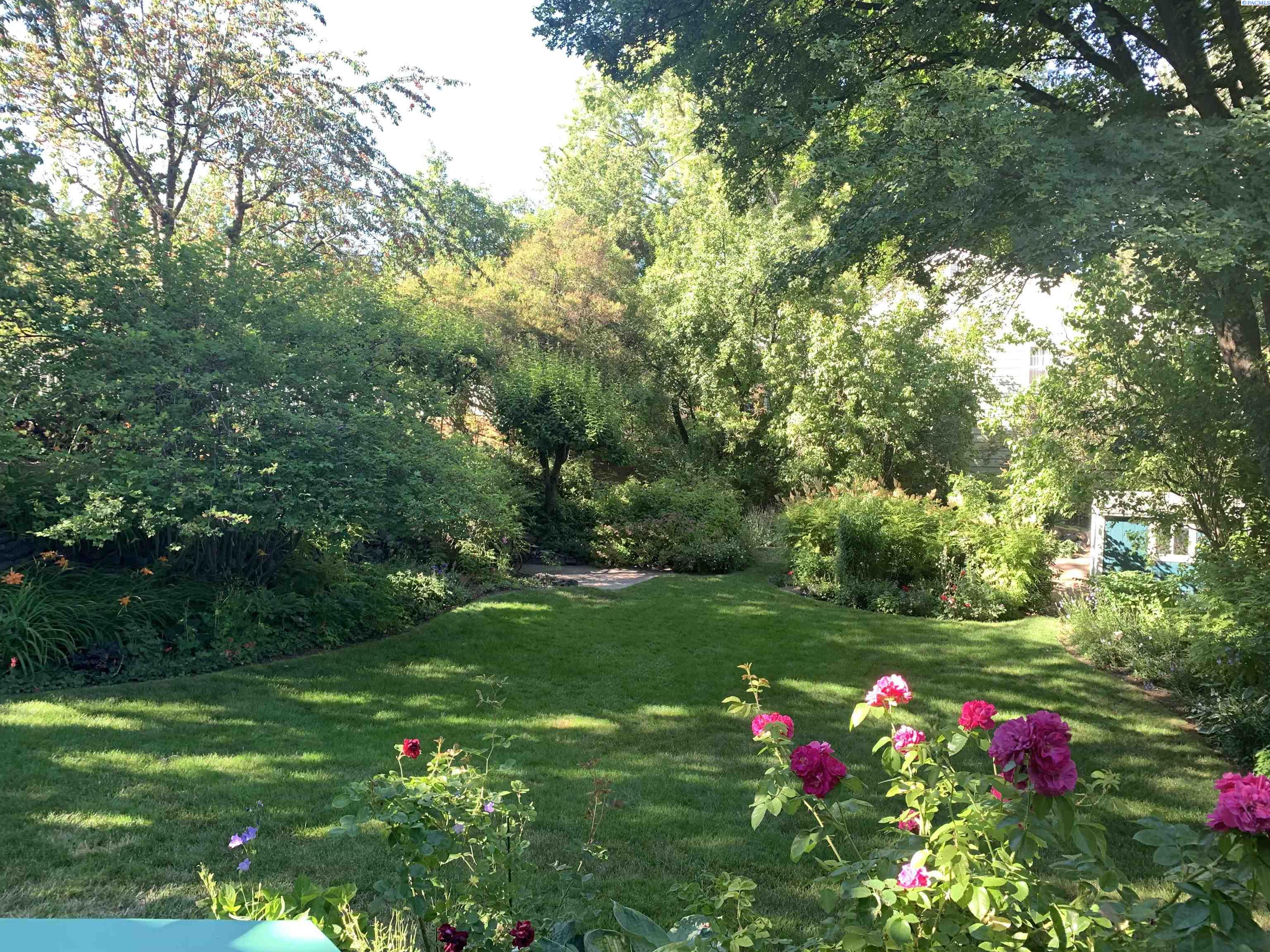 240 SW Blaine Street