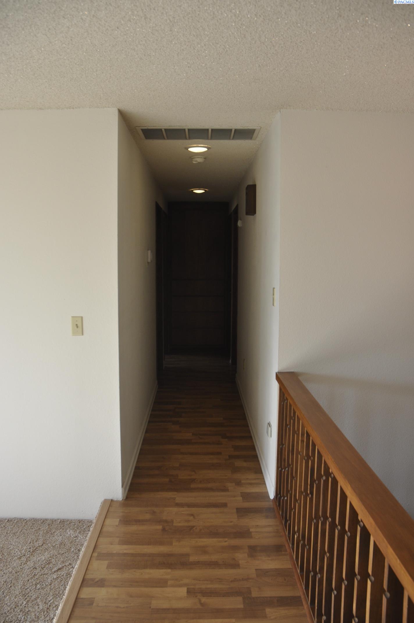 405 NW North Street