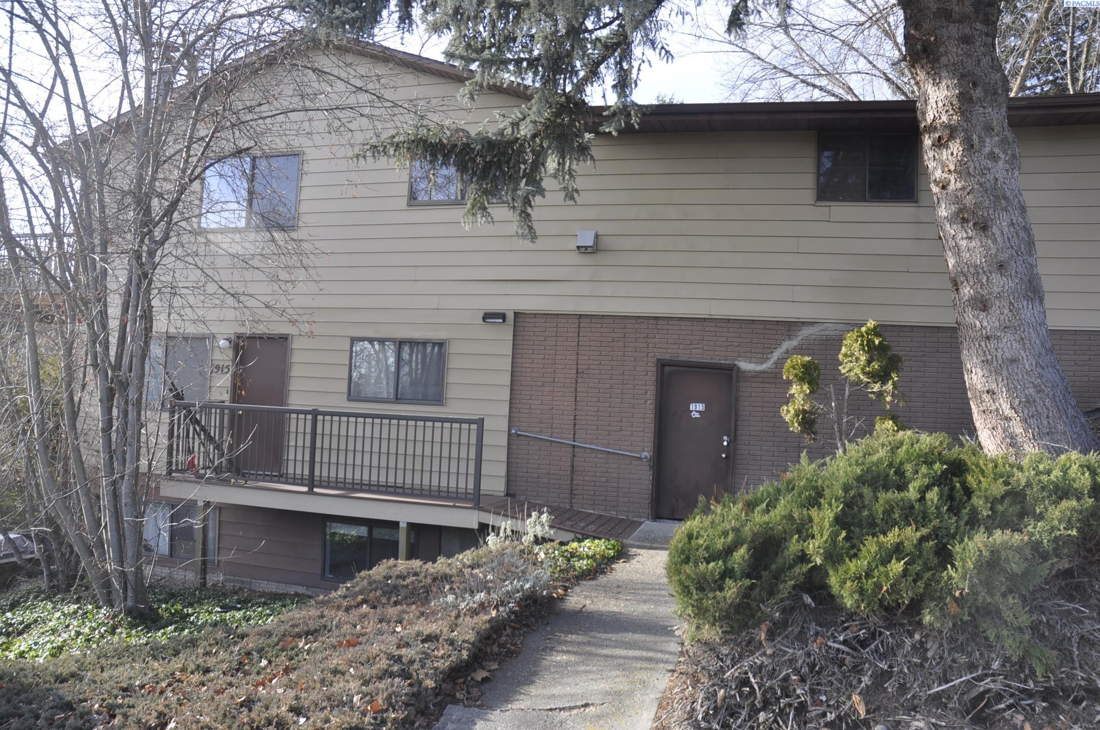 405 NW North Street