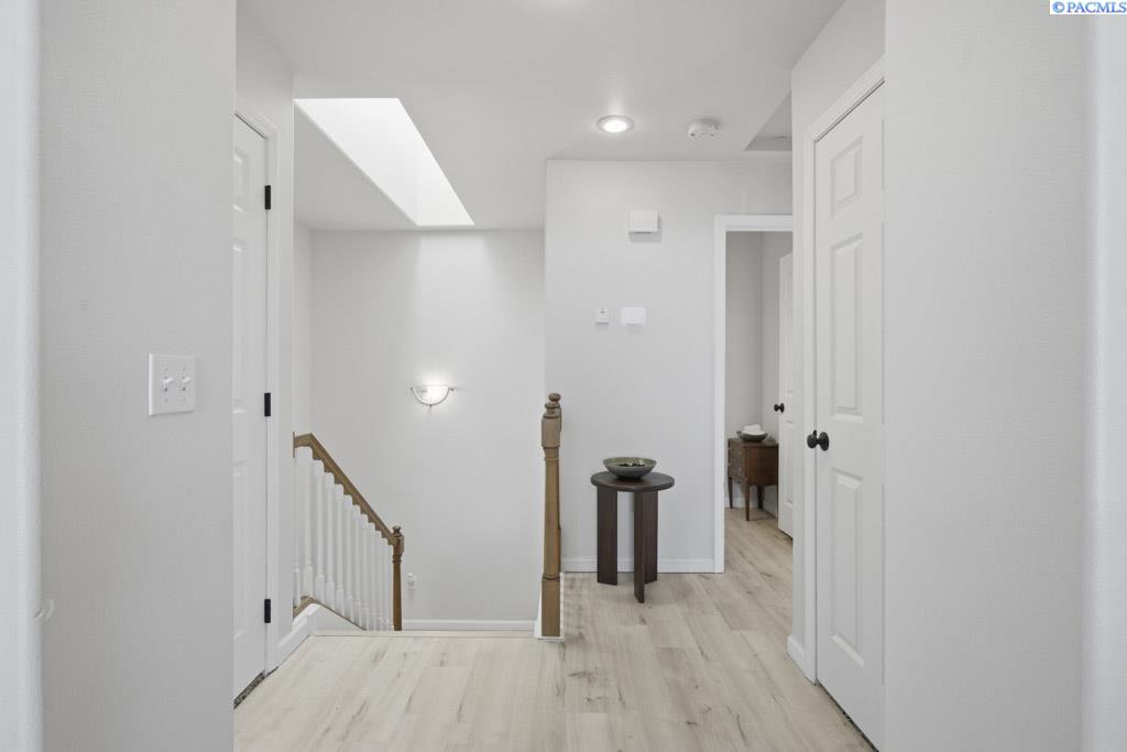 210 NW Terreview Drive, #E