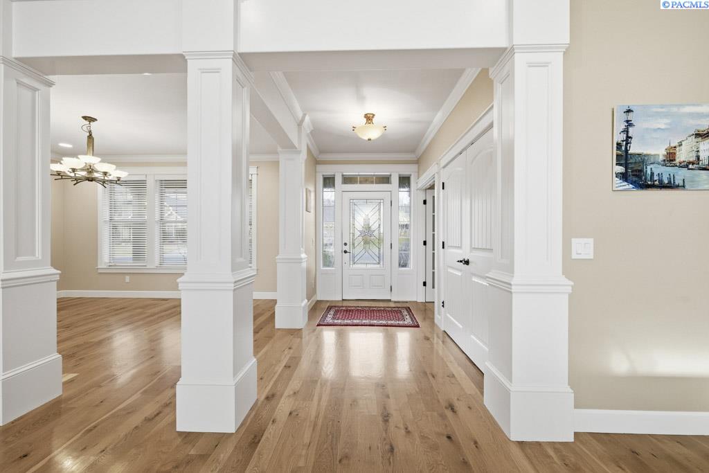 1735 SW Casey Ct