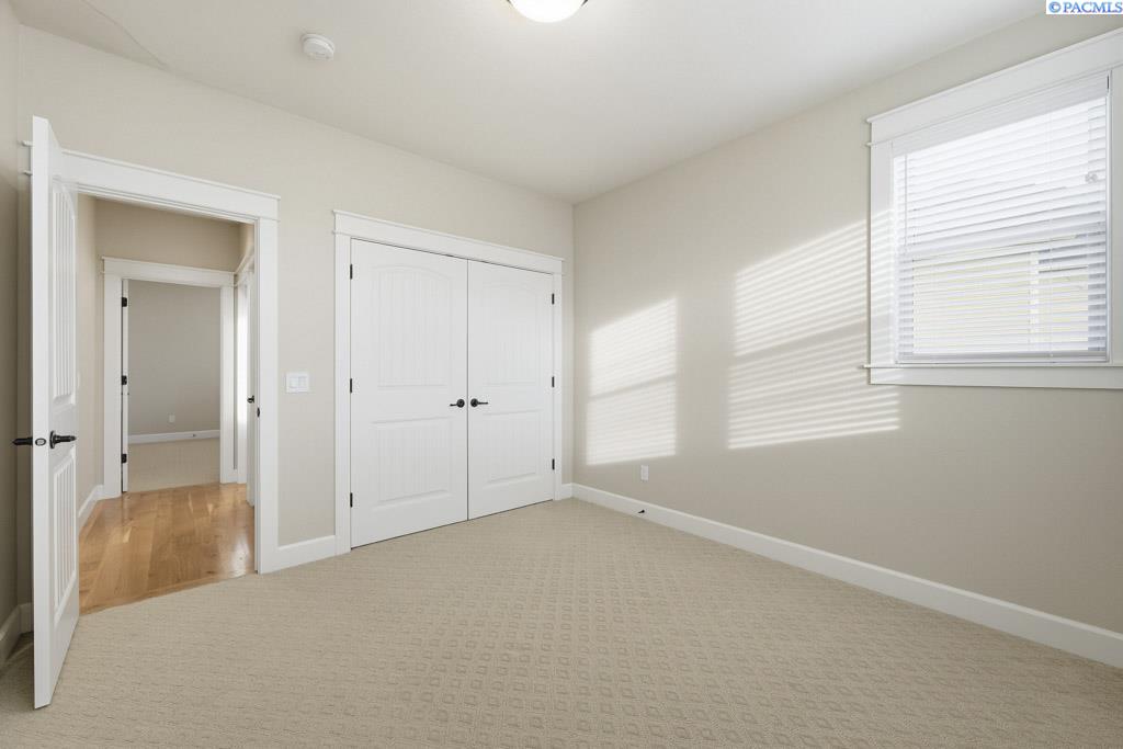 1735 SW Casey Ct