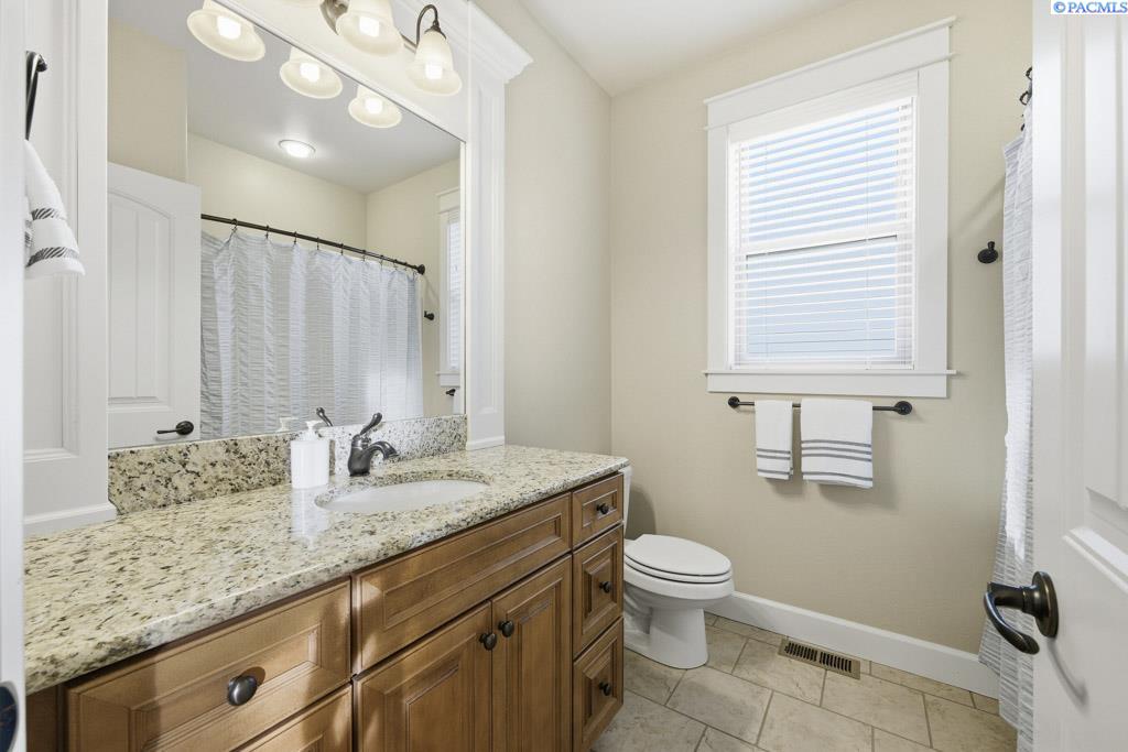 1735 SW Casey Ct