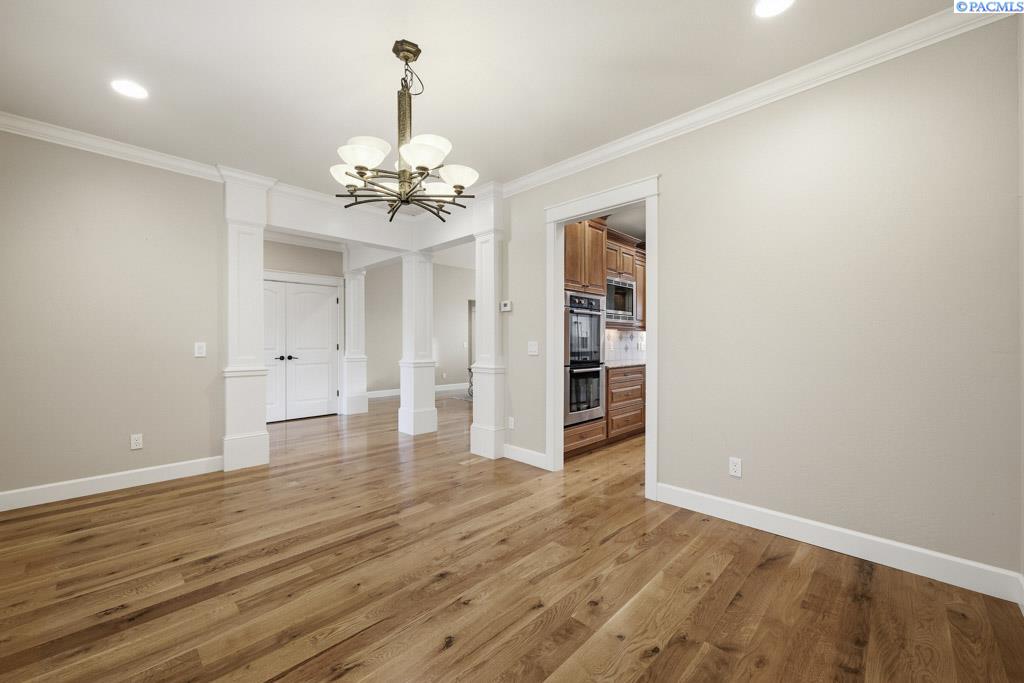 1735 SW Casey Ct