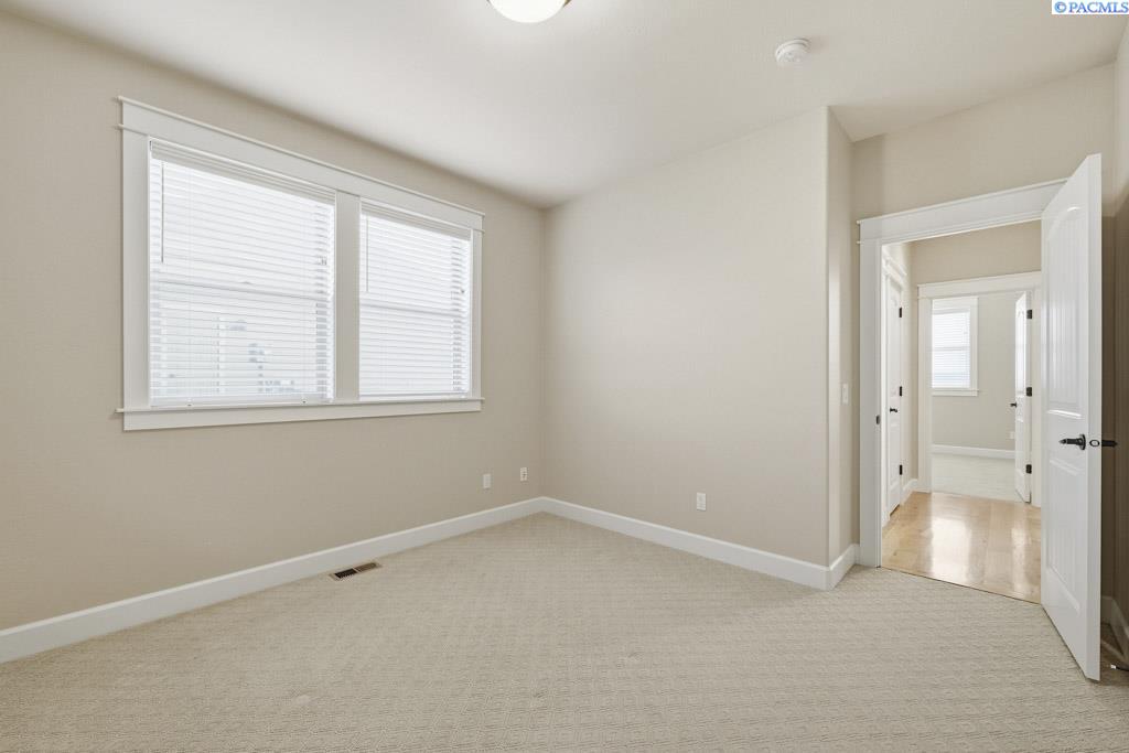 1735 SW Casey Ct