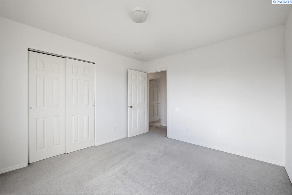 1225 SW Campus View Dr