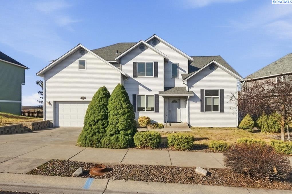 1225 SW Campus View Dr