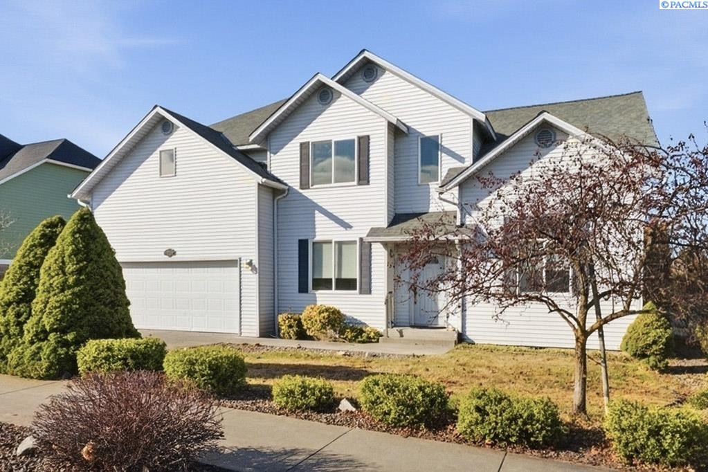 1225 SW Campus View Dr