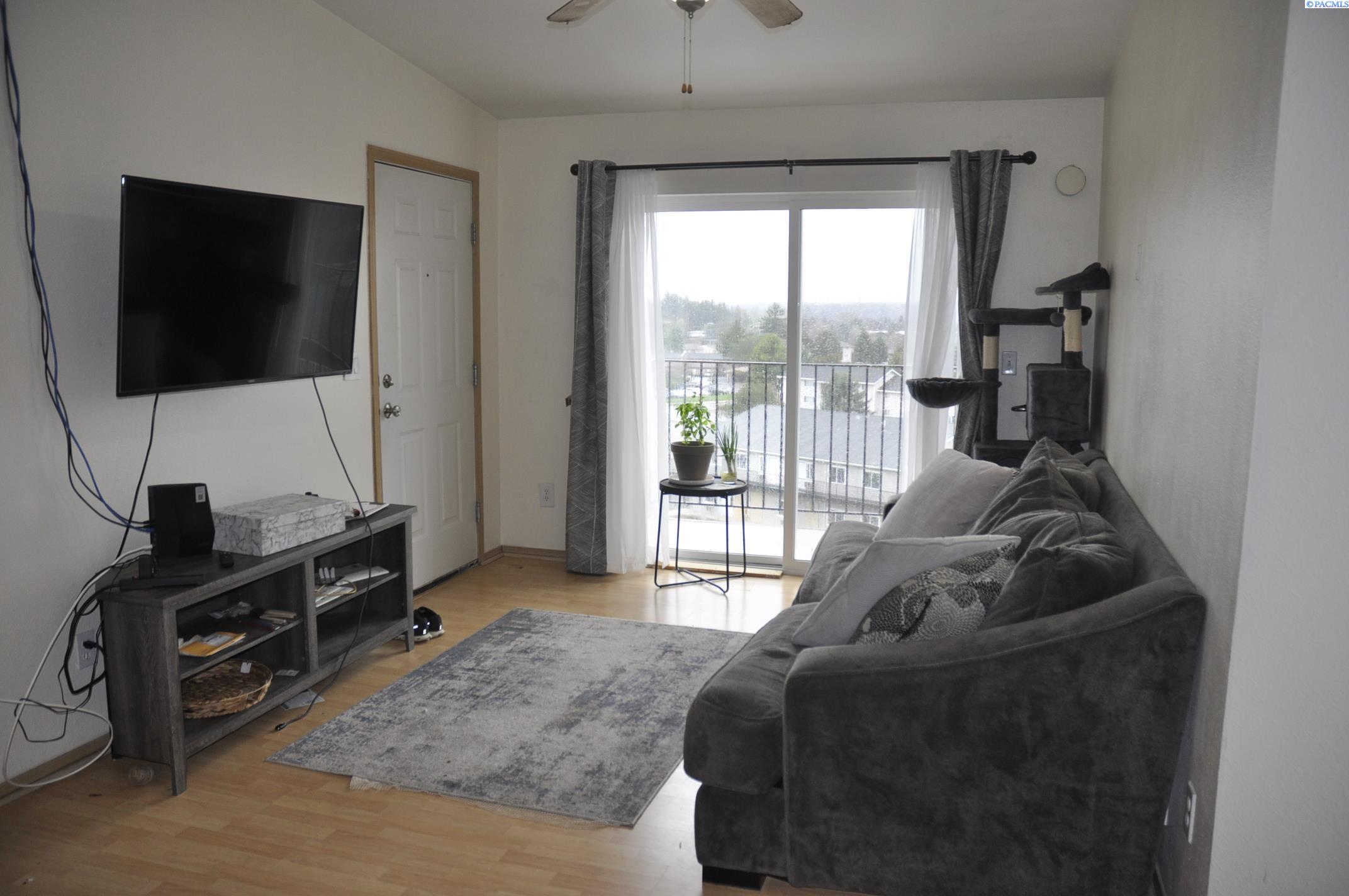 1645 NE Merman Dr. #b-301 # 301 Unit: B-301