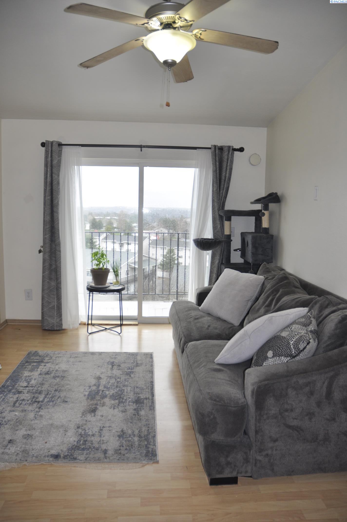 1645 NE Merman Dr. #b-301 # 301 Unit: B-301