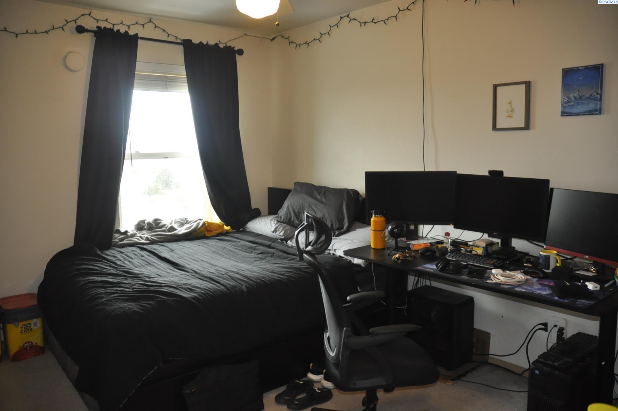 1645 NE Merman Dr. #b-301 # 301 Unit: B-301