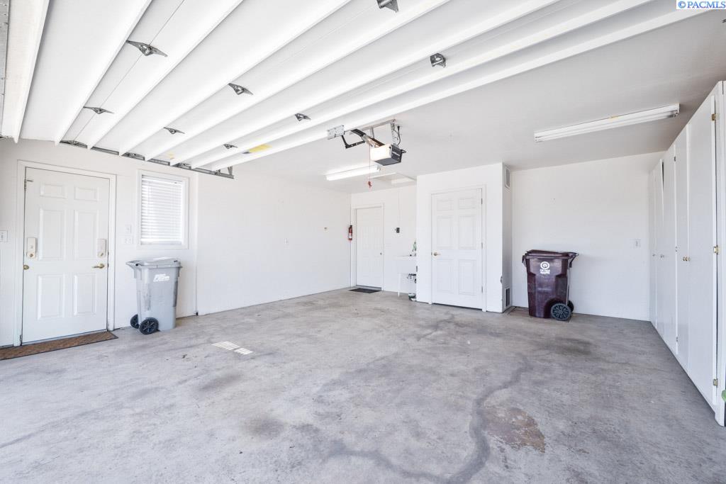 1501 SE Footloose