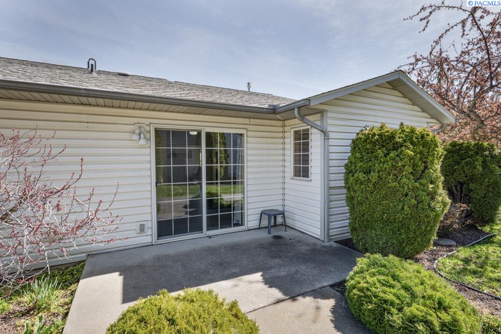 1501 SE Footloose