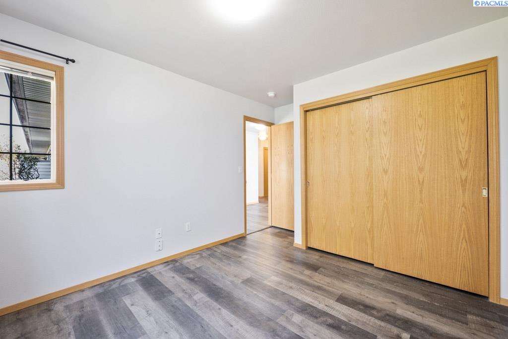 1501 SE Footloose