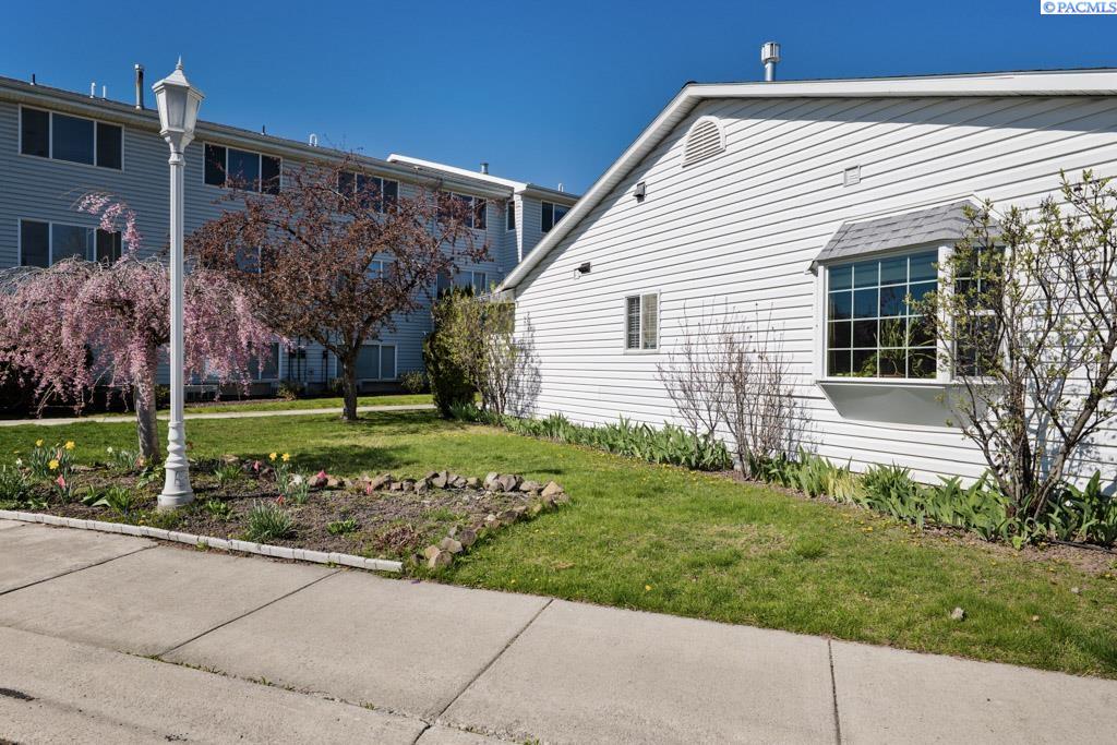 1501 SE Footloose
