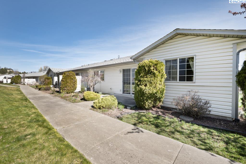 1501 SE Footloose