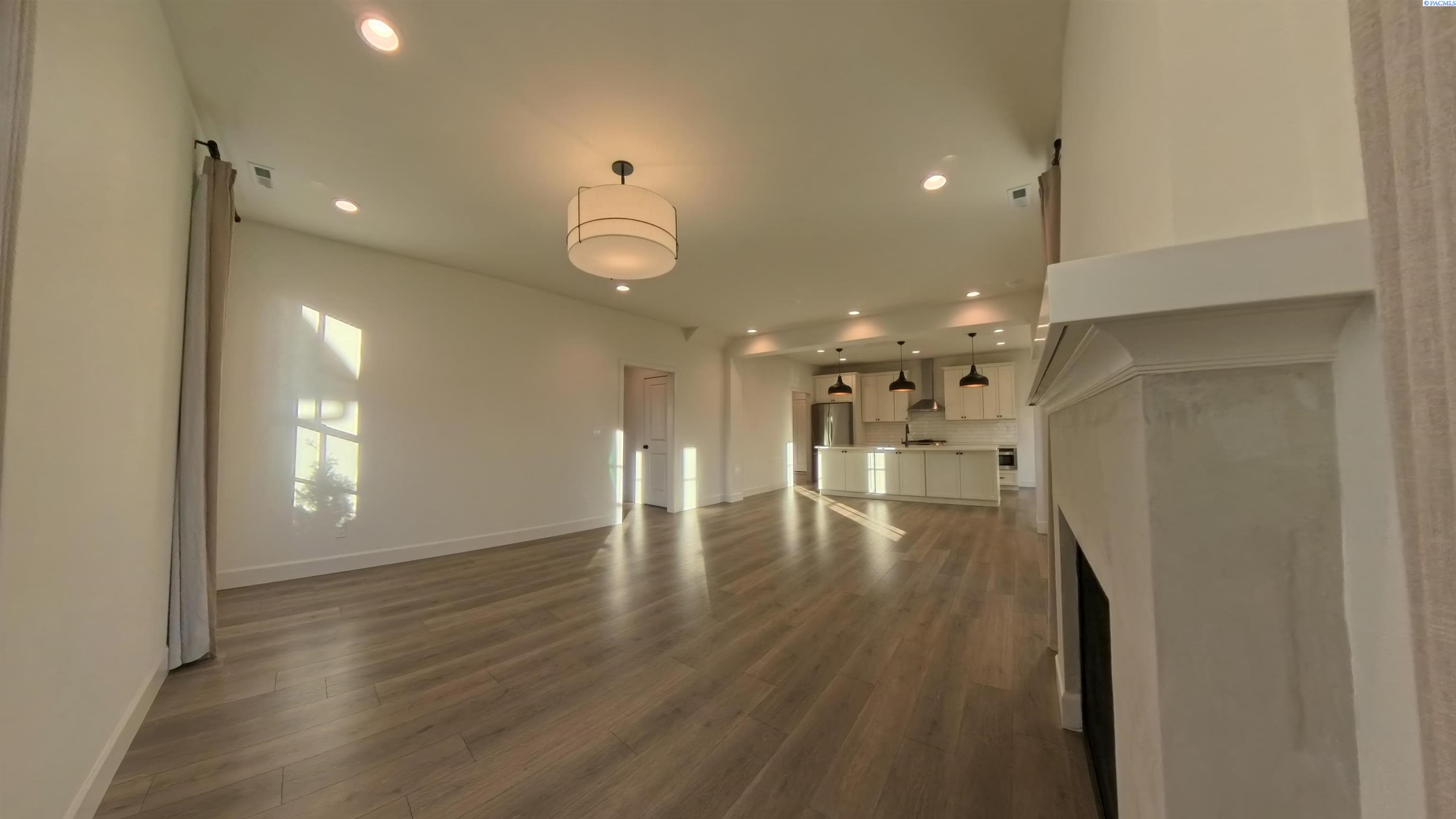 2045 NW Hidden View Ct #1 # 1
