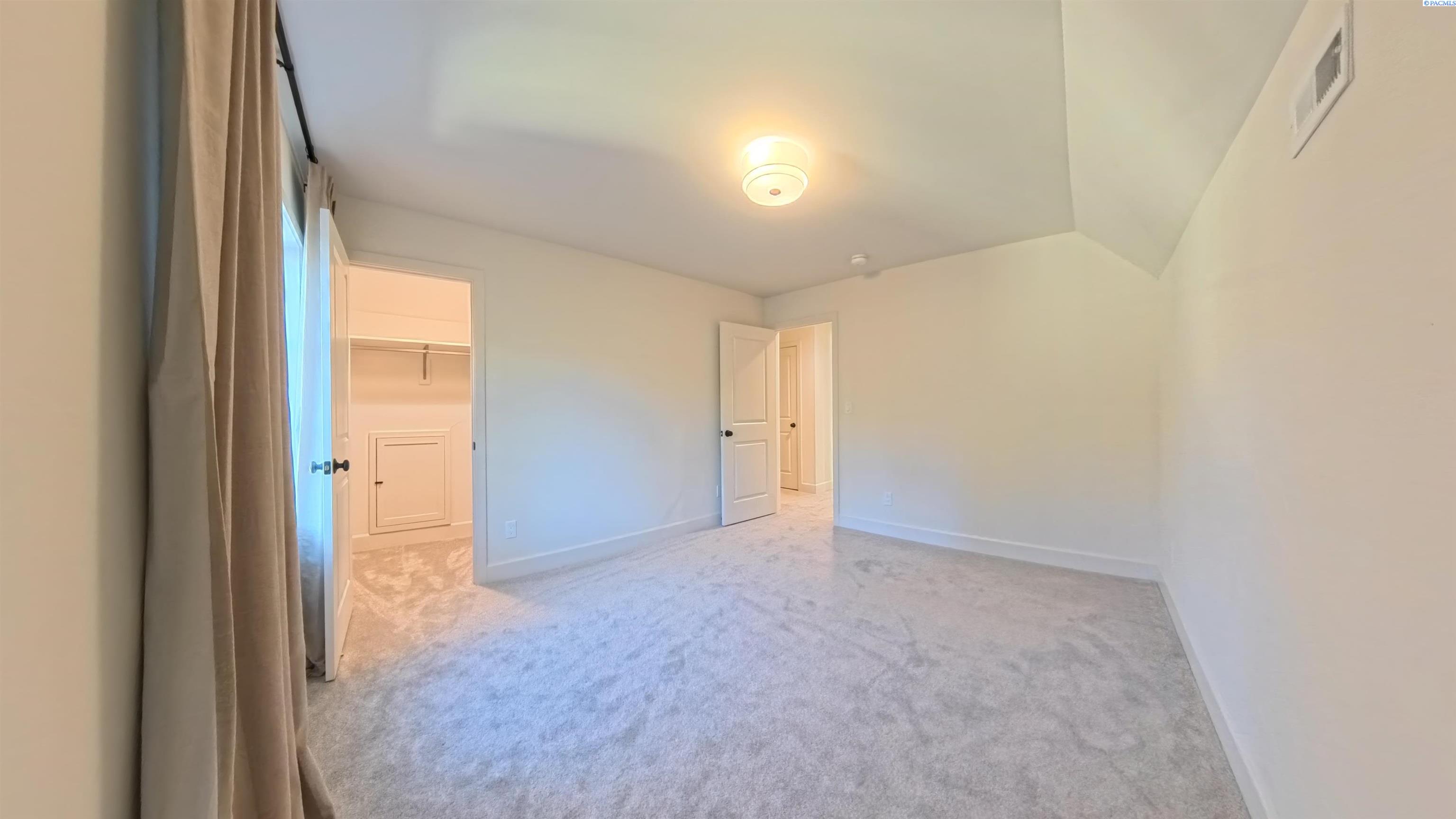 2045 NW Hidden View Ct #1 # 1