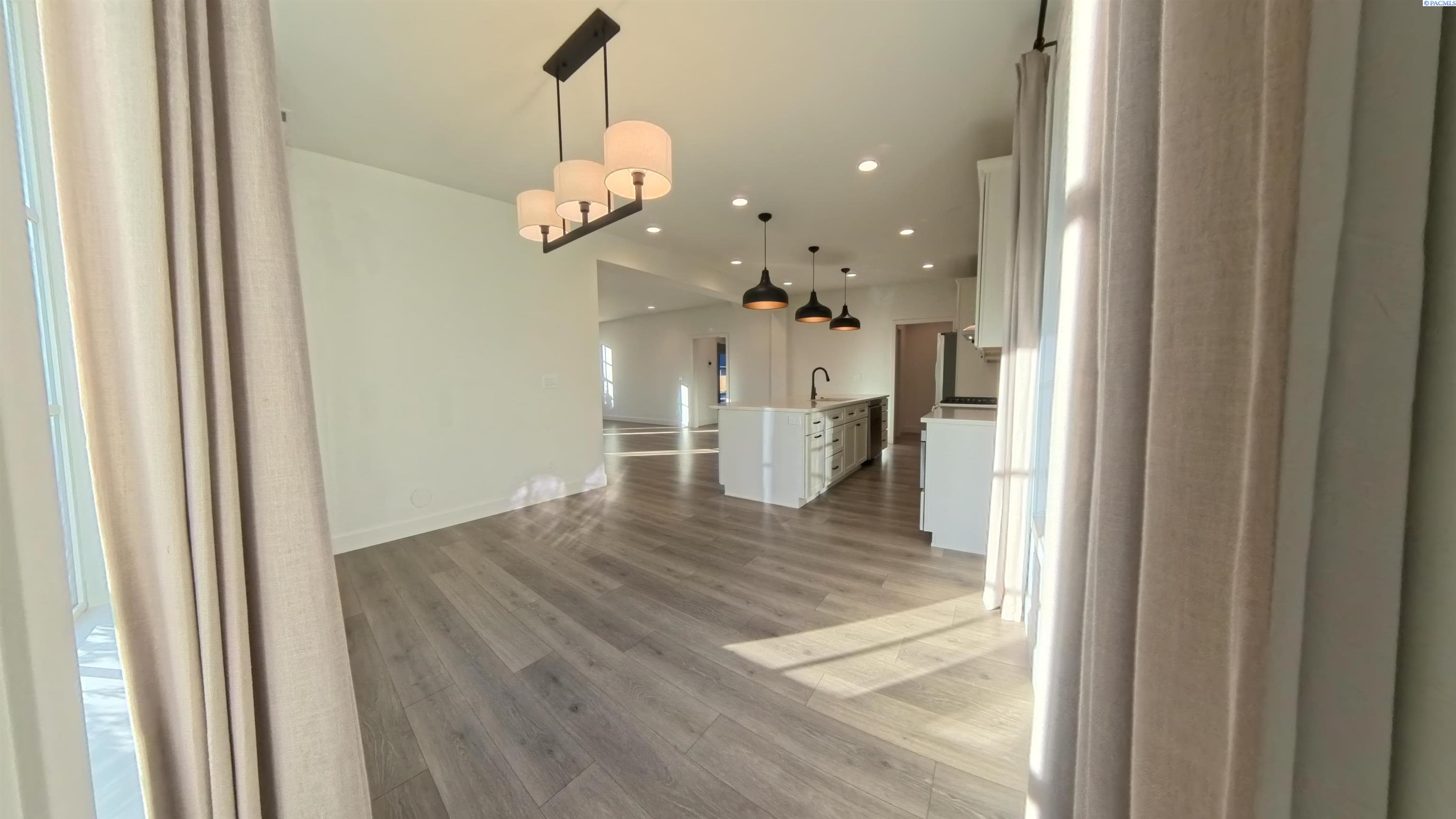 2045 NW Hidden View Ct #1 # 1