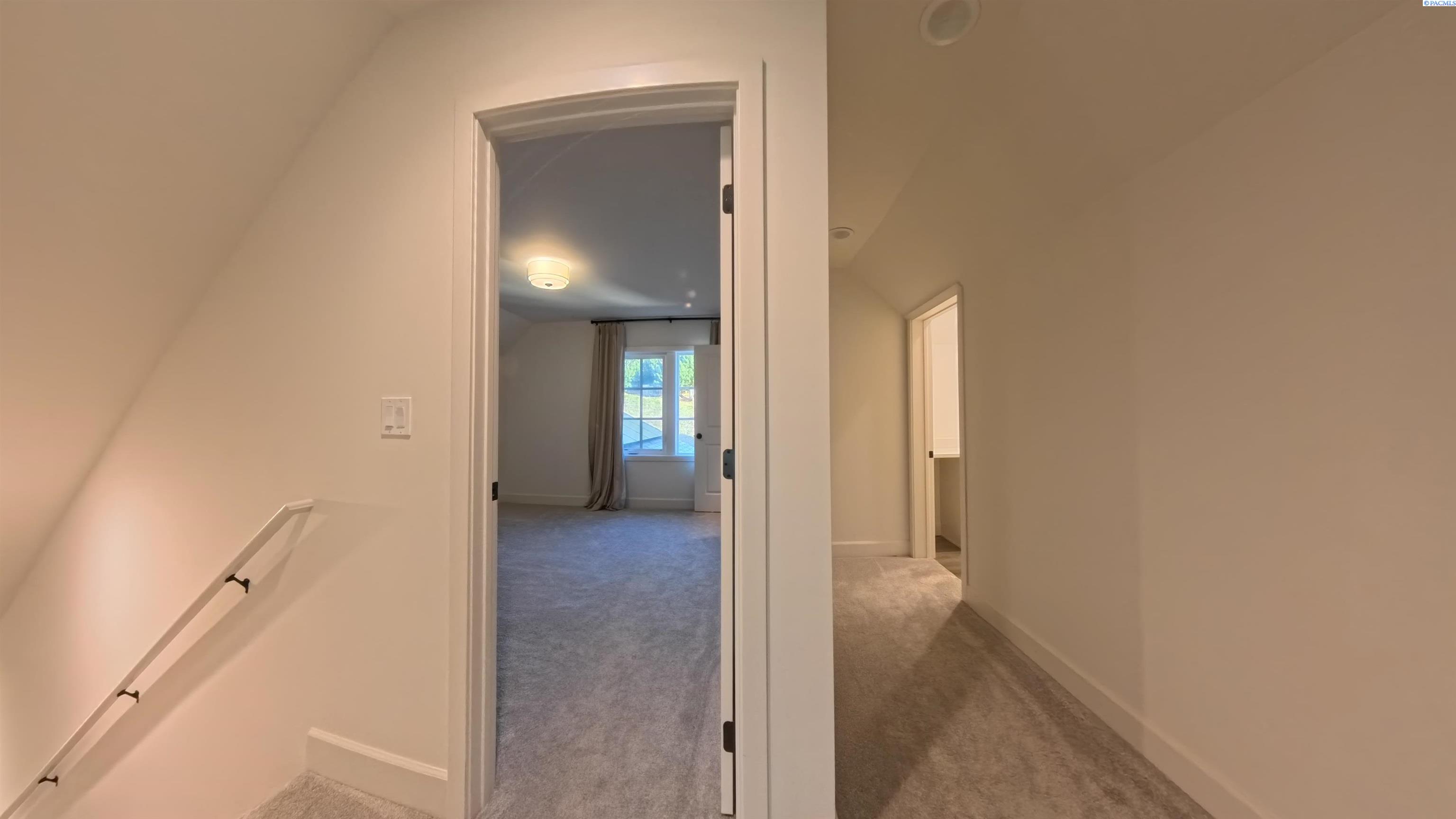 2045 NW Hidden View Ct #1 # 1